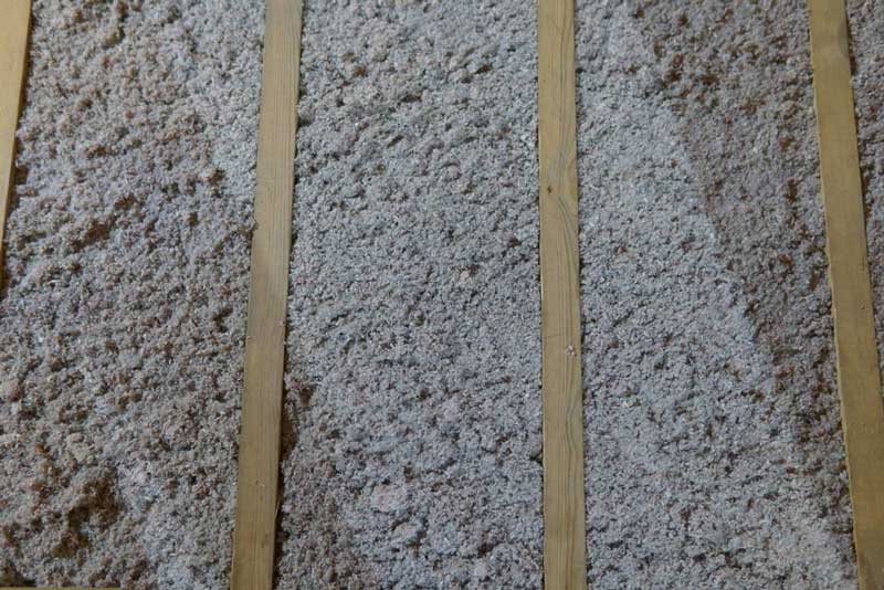 Tavaszi felkészülés: miért most érdemes belevágni a cellulóz szigetelésbe?